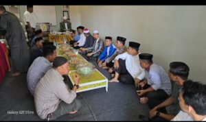 Ribuan Umat Padati Haul Ke-4 KH Nawawi Yahya, Bhabinkamtibmas Jaga Khidmat di Tengah Jamaah