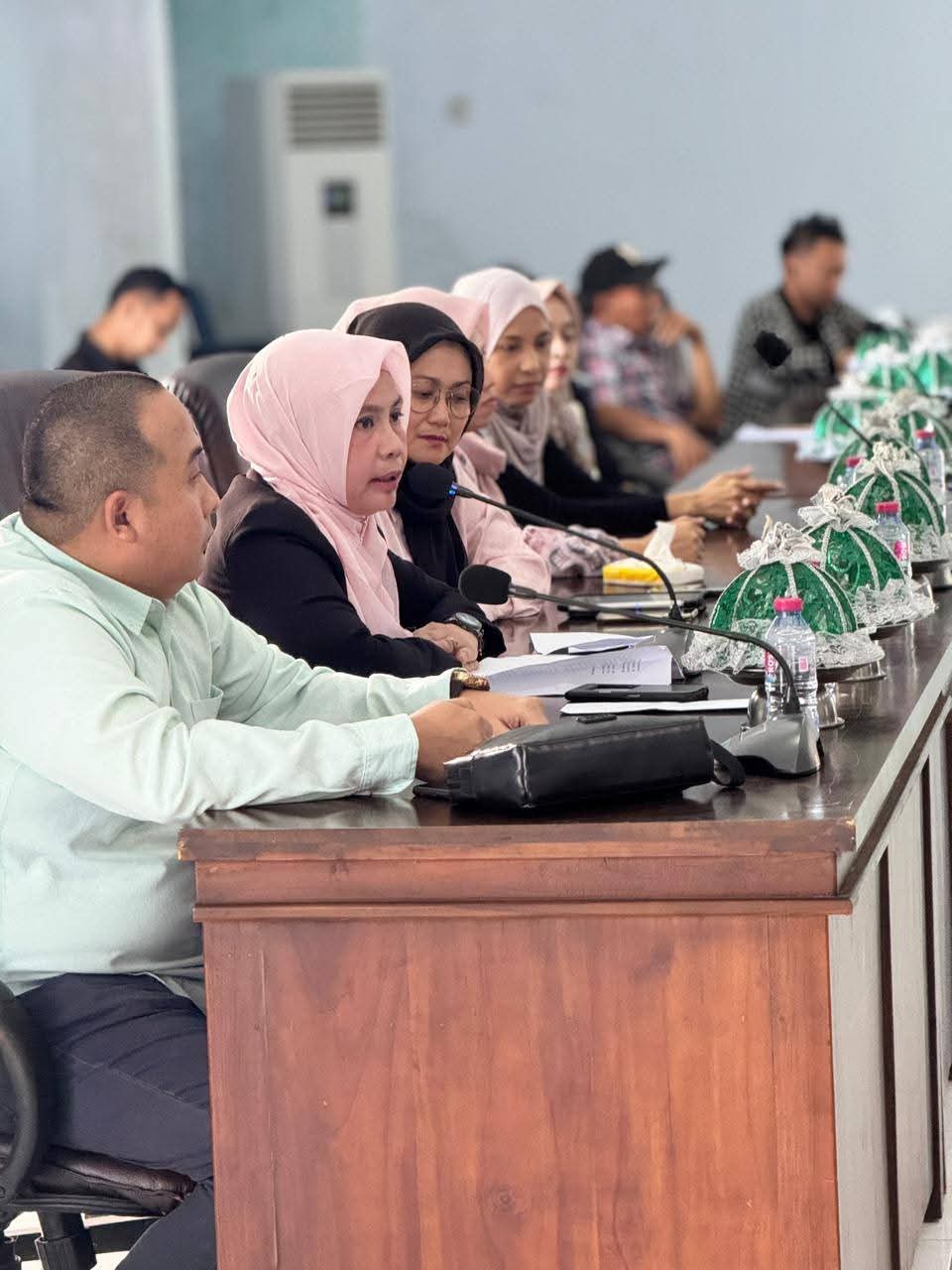 RDP di DPRD Majene Soroti Kelambanan ATR/BPN , IPPAT Pengda Polewali, Majene, Mamasa Keberatan Akta Tanah di Pamerkan tanpa sensor