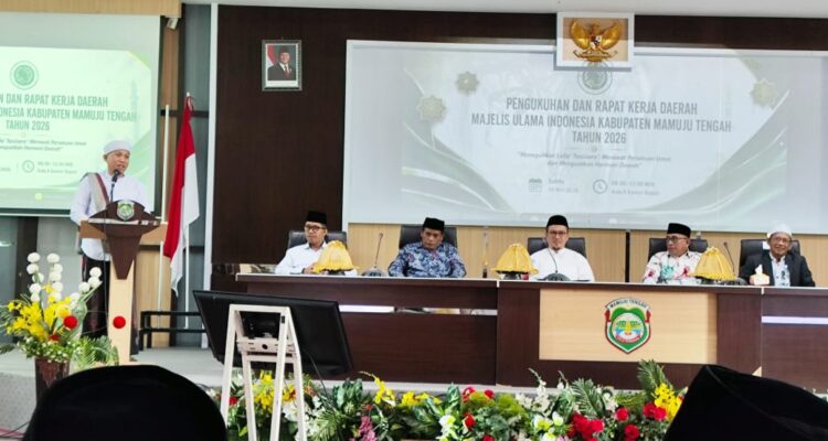 Pengukuhan dan Rakerda MUI Mamuju Tengah, Bupati berpesan Tekankan Harmonisasi Umat Beragama