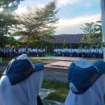 Upacara Bendera di SMA Negeri 1 Polewali Mandar Berlangsung Tertib dan Khidmat