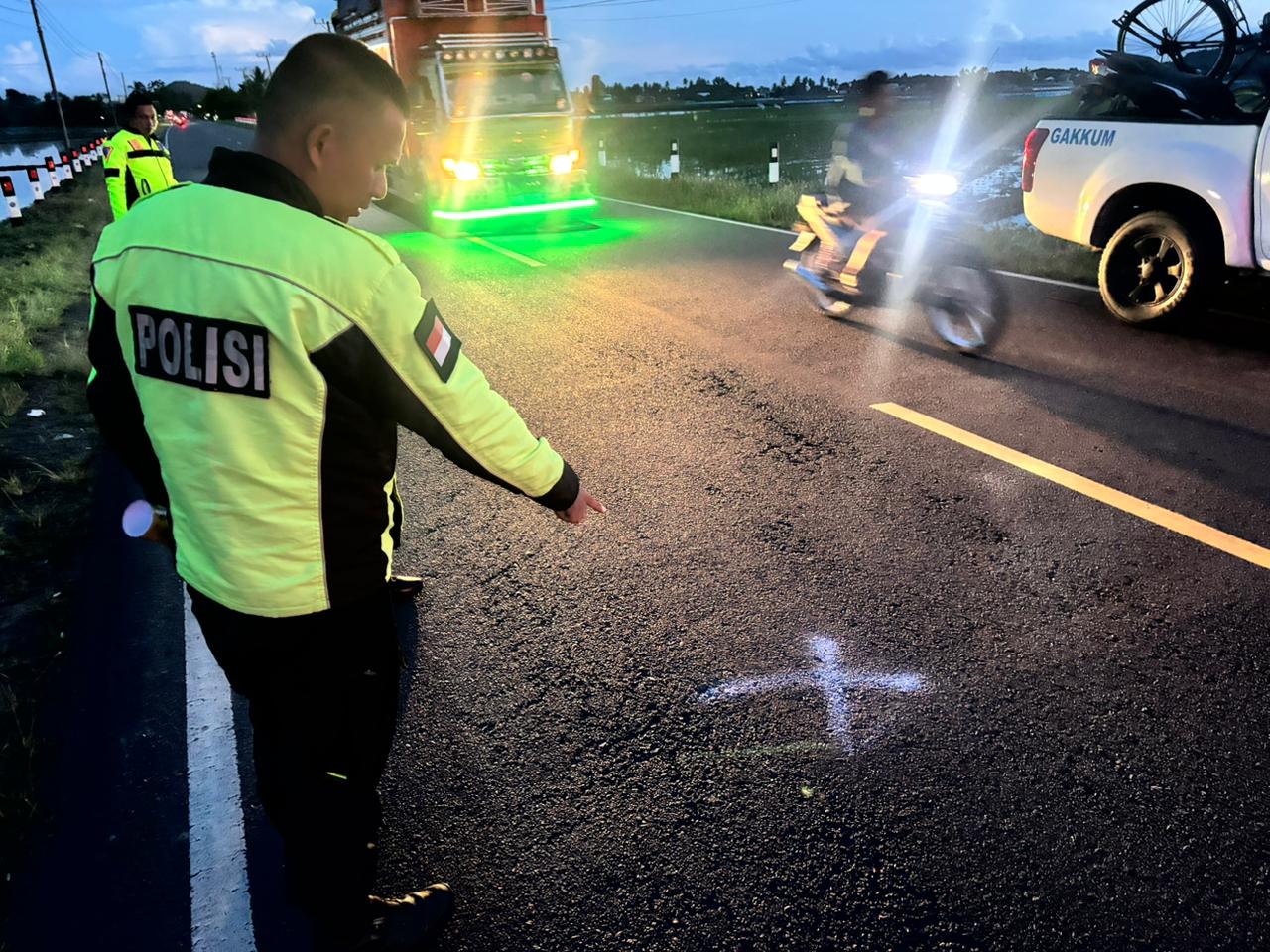Naas…! Laka Lantas di Jalur Trans Sulawesi Binuang Polewali Mandar, 1 Korban Meninggal Dunia