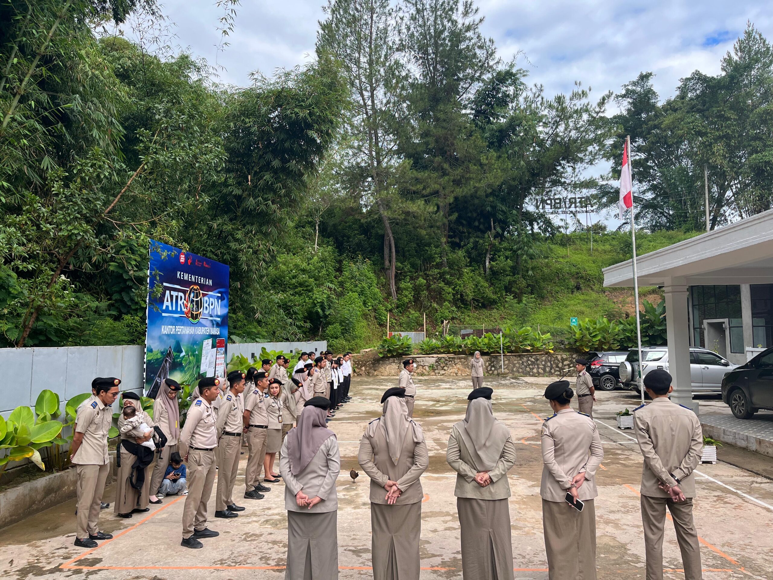 Wujudkan Disiplin dan Pelayanan Prima, Kantor Pertanahan Mamasa Gelar Apel Pagi