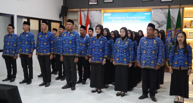 Kementerian ATR/BPN Lantik Pejabat Fungsional dan Ambil Sumpah PNS Secara Daring