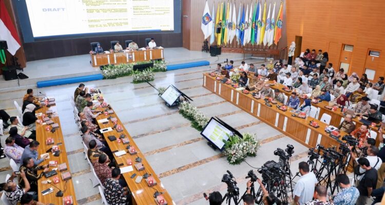 Menteri ATR/BPN dan Mendagri Keluarkan Surat Edaran Bersama, Integrasikan LP2B ke dalam RTRW dan RDTR Menteri ATR/BPN dan Mendagri Keluarkan Surat Edaran Bersama, Integrasikan LP2B ke dalam RTRW dan RDTR