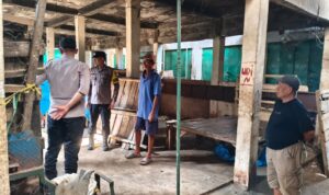 Polsek Urban Wonomulyo Gerak Cepat, Datangi Pasar Ikan Usai Motor Pedagang Raib Polsek Urban Wonomulyo Gerak Cepat, Datangi Pasar Ikan Usai Motor Pedagang Raib