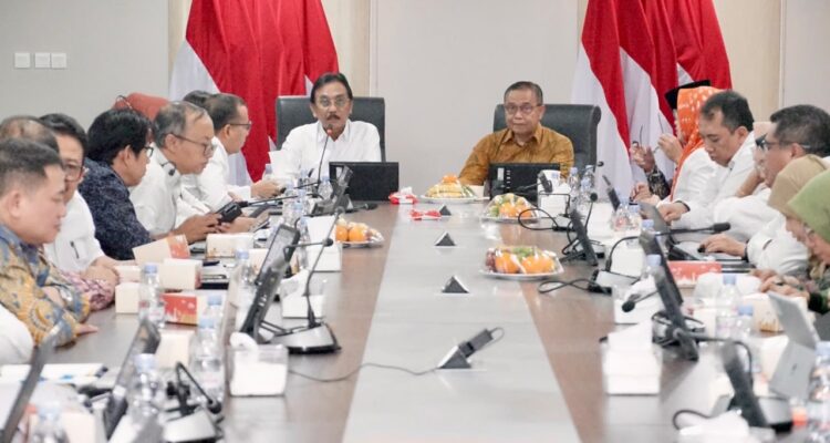 Evaluasi Semester II, Sekjen ATR/BPN Targetkan Capaian Kinerja 98% untuk Tahun 2026 Evaluasi Semester II, Sekjen ATR/BPN Targetkan Capaian Kinerja 98% untuk Tahun 2026