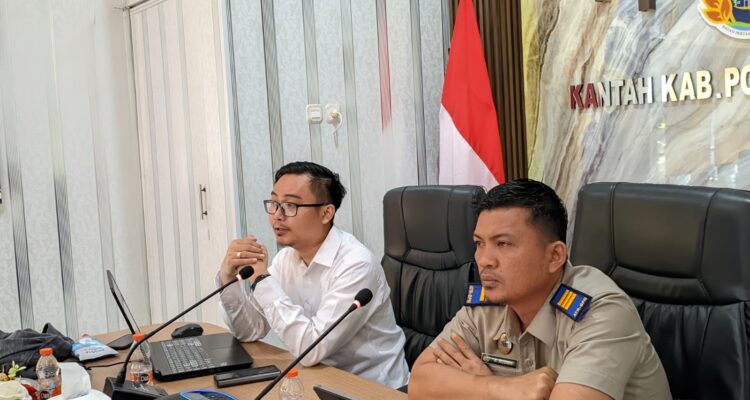 Muslih Fauzi, bersama tim teknis melaksanakan kunjungan kerja inventarisasi dan identifikasi stasiun CORS JRSP di lingkungan BPN se-Provinsi Sulawesi Barat. Muslih Fauzi, bersama tim teknis melaksanakan kunjungan kerja inventarisasi dan identifikasi stasiun CORS JRSP di lingkungan BPN se-Provinsi Sulawesi Barat.
