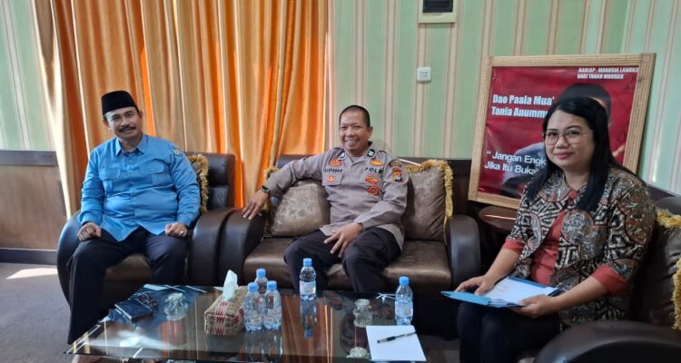 Perkuat Sinergitas, Sat Binmas Polres Polman Kunjungi Kemenag Polman