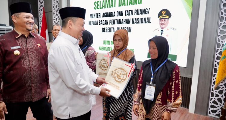 2.000 Sertipikat Perlu Dipulihkan Pascabencana di Aceh Tamiang, Menteri Nusron Targetkan Selesai pada Akhir Desember 2.000 Sertipikat Perlu Dipulihkan Pascabencana di Aceh Tamiang, Menteri Nusron Targetkan Selesai pada Akhir Desember