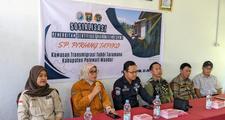 Sosialisasi Penerbitan Sertipikat Hak Milik (SHM) SP. Piriang Tapiko Kawasan Transmigrasi Tubbi Taramanu Sosialisasi Penerbitan Sertipikat Hak Milik (SHM) SP. Piriang Tapiko Kawasan Transmigrasi Tubbi Taramanu