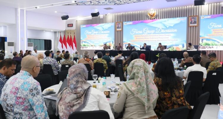 lFGD Bersama Komisi II DPR RI, Wamen Ossy: RUU Administrasi Pertanahan untuk Wujudkan Sistem Pertanahan yang Lebih Baik lFGD Bersama Komisi II DPR RI, Wamen Ossy: RUU Administrasi Pertanahan untuk Wujudkan Sistem Pertanahan yang Lebih Baik
