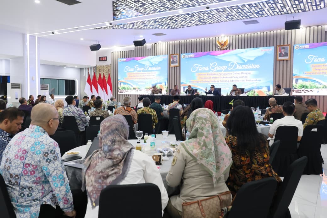 lFGD Bersama Komisi II DPR RI, Wamen Ossy: RUU Administrasi Pertanahan untuk Wujudkan Sistem Pertanahan yang Lebih Baik