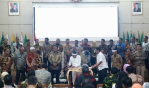 Kementerian ATR/BPN, KPK, dan Pemda Jawa Barat Sepakati Kerja Sama dalam Upaya Pencegahan Korupsi serta Penguatan Ekonomi Daerah Kementerian ATR/BPN, KPK, dan Pemda Jawa Barat Sepakati Kerja Sama dalam Upaya Pencegahan Korupsi serta Penguatan Ekonomi Daerah