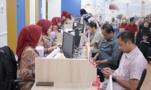 Cerita Masyarakat Urus Balik Nama Sertipikat Sebelum Pemberlakukan Uji Coba Layanan Peralihan Hak 10 Hari Cerita Masyarakat Urus Balik Nama Sertipikat Sebelum Pemberlakukan Uji Coba Layanan Peralihan Hak 10 Hari