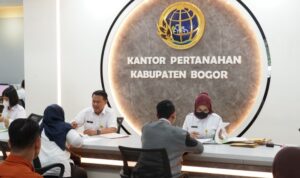 Kementerian ATR/BPN Pastikan Layanan Pertanahan di Kantah Kabupaten Bogor I Tetap Berjalan Normal Pasca Penyidikan Kepolisian Kementerian ATR/BPN Pastikan Layanan Pertanahan di Kantah Kabupaten Bogor I Tetap Berjalan Normal Pasca Penyidikan Kepolisian