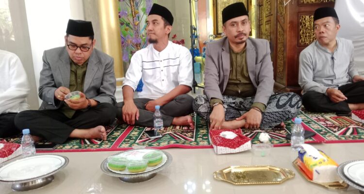 Meneladani Kesederhanaan Rasulullah, Orang Tua Diminta Jadi Teladan di Era Digital Meneladani Kesederhanaan Rasulullah, Orang Tua Diminta Jadi Teladan di Era Digital