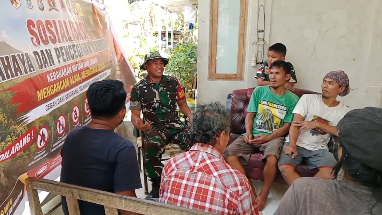 Cegah Karhutla, Babinsa Polman Gencarkan Sosialisasi Cegah Karhutla