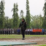 Inspiratif, Tokoh Perempuan Pimpin Upacara Sumpah Pemuda Ke-98 di Polewali Mandar Inspiratif, Tokoh Perempuan Pimpin Upacara Sumpah Pemuda Ke-98 di Polewali Mandar